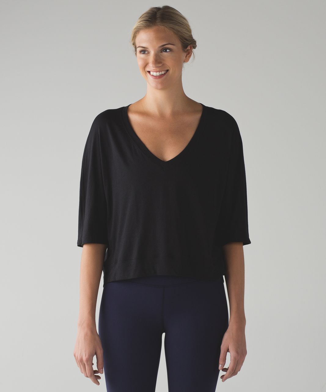 Lululemon Ambleside V Short Sleeve - Black