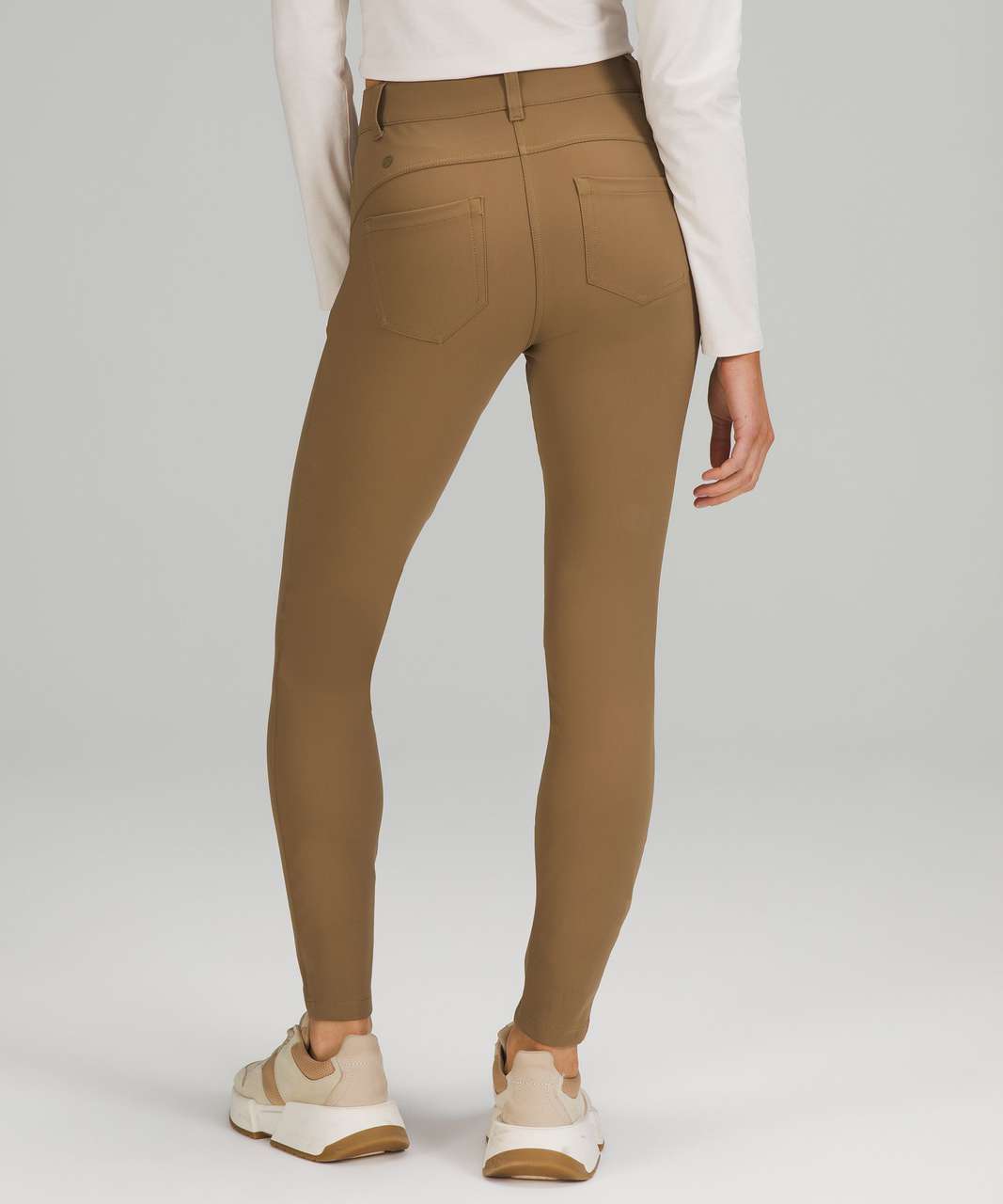 City Fit Slim Leg Pants