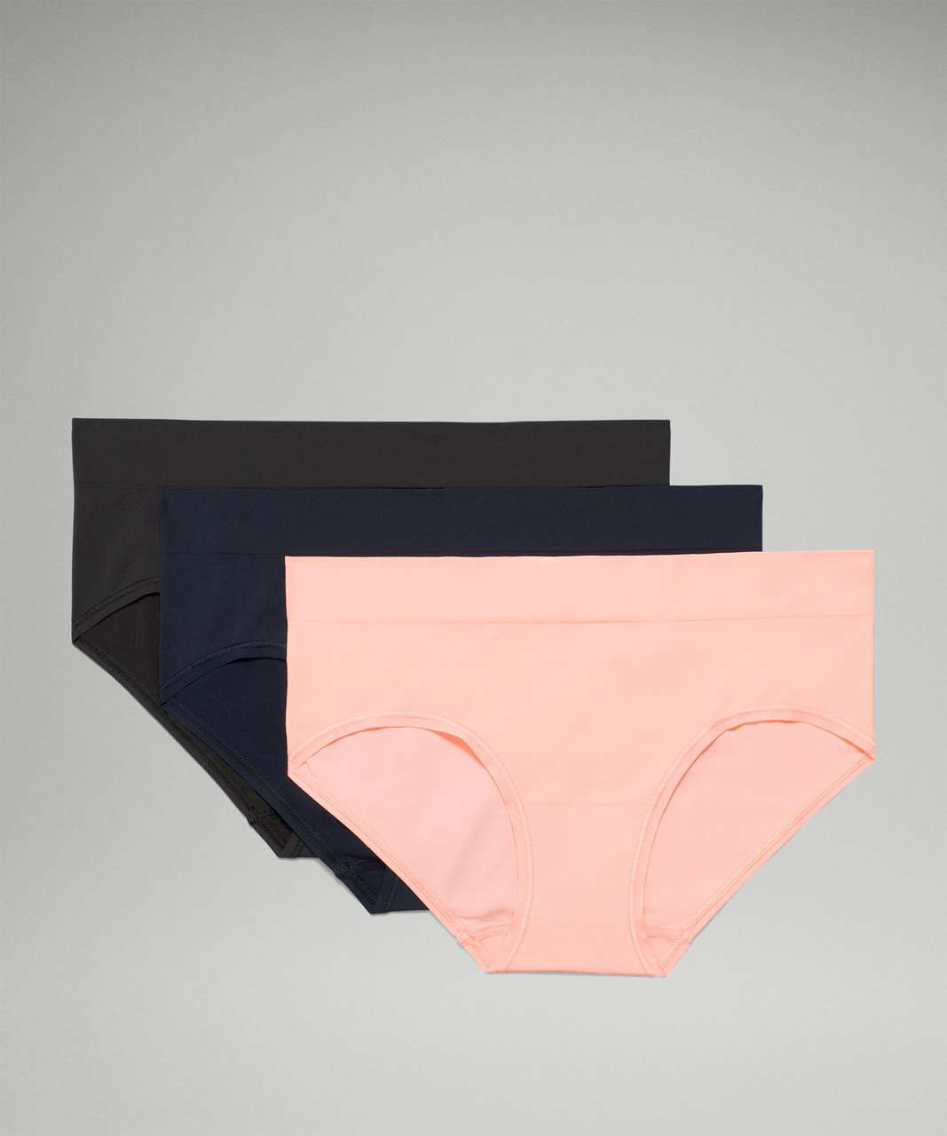 3-pack invisible hipster briefs