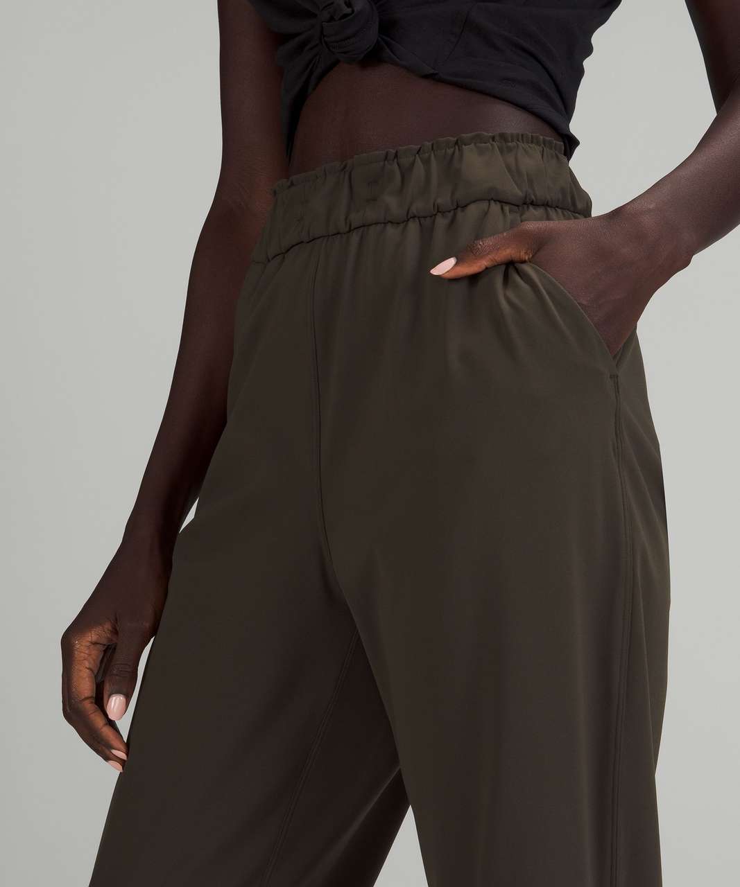 lululemon athletica, Pants & Jumpsuits, Euc Lululemon On The Fly Luxtreme  Pants Size 4 Olive