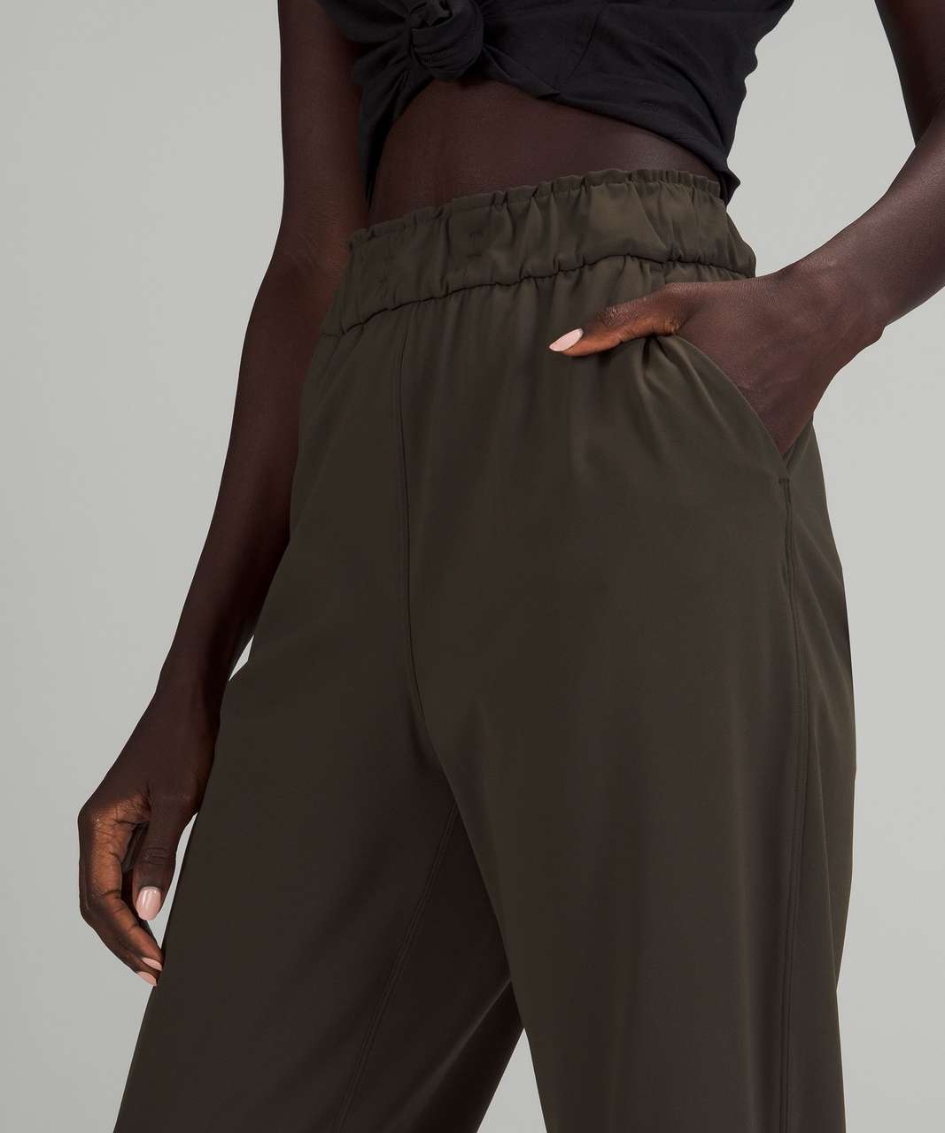 Essential High-Rise Trouser