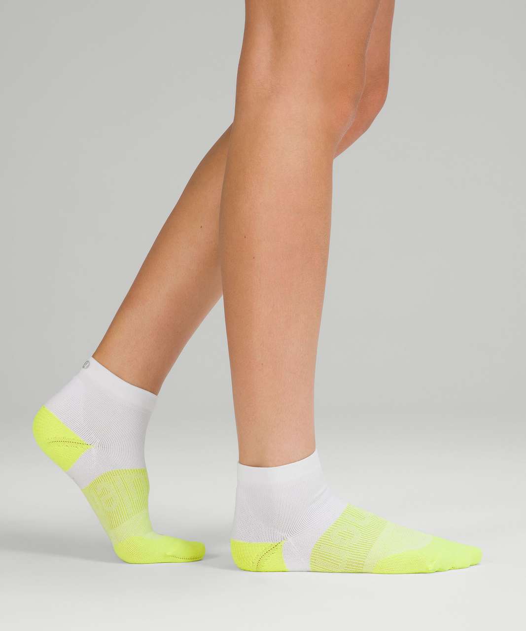 Lululemon Power Stride Ankle Sock *Anti-Stink - White / Highlight Yellow