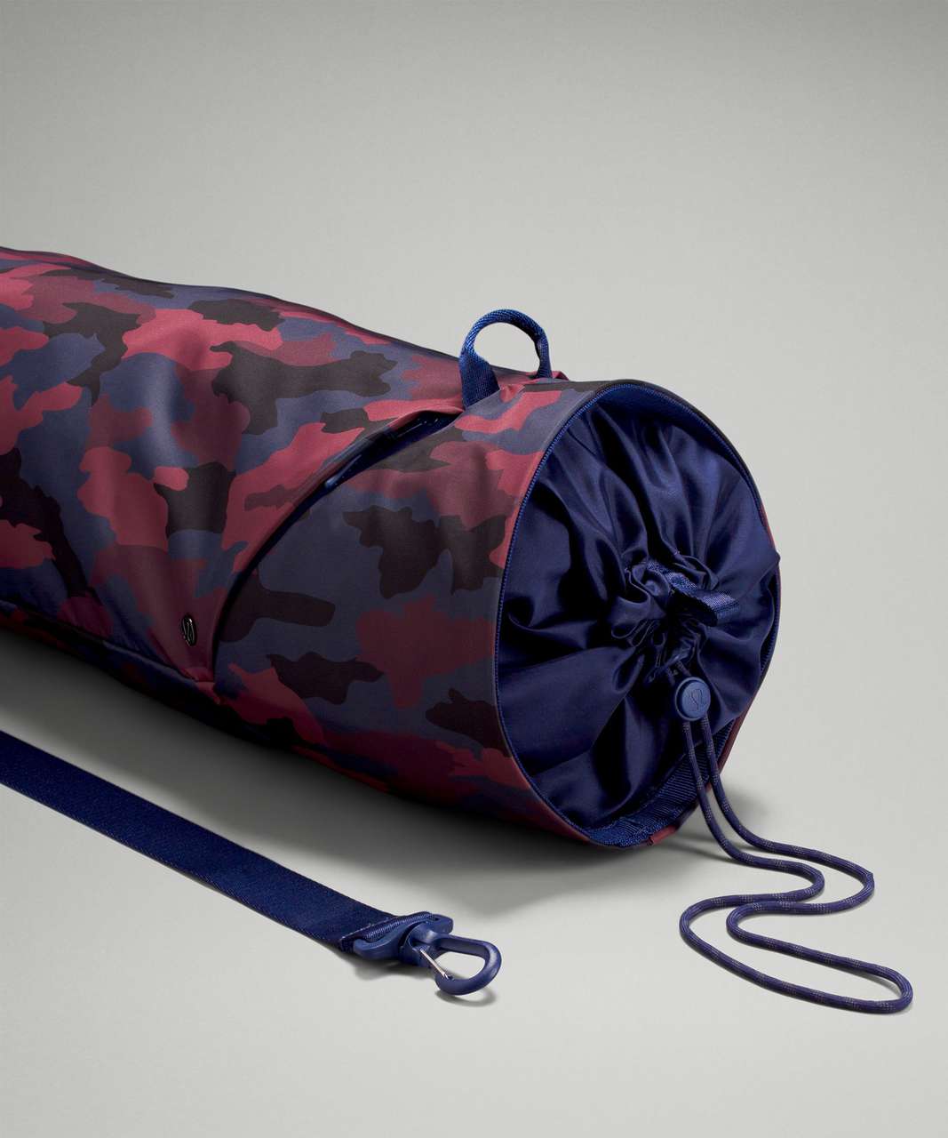 Lululemon Adjustable Yoga Mat Bag - Heritage 365 Camo Smoky Red