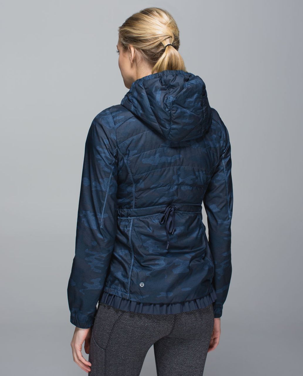 Lululemon Spring Fling Puffy Windbreaker - Heathered Texture Lotus Camo Oil Slick Blue