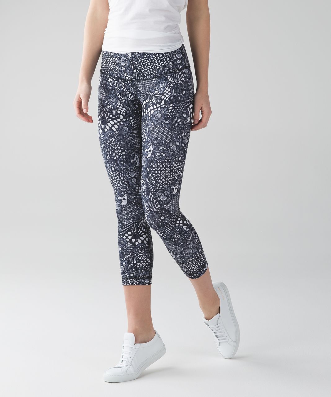 Lululemon Wunder Under Crop III - Pretty Lace White Black