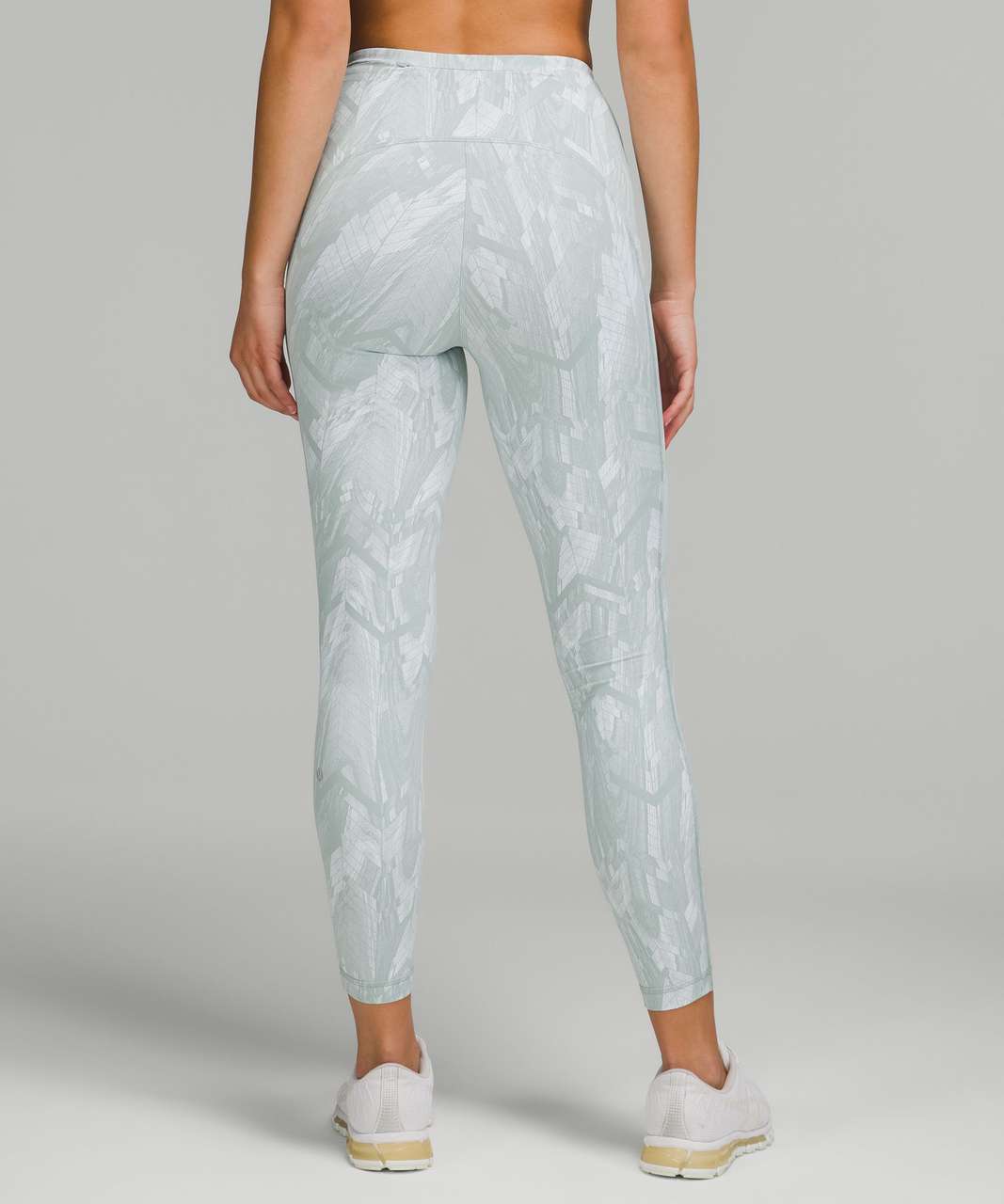 Lululemon White Capri Swift Leggings Size 2 - $36 (68% Off Retail) - From  Savannah