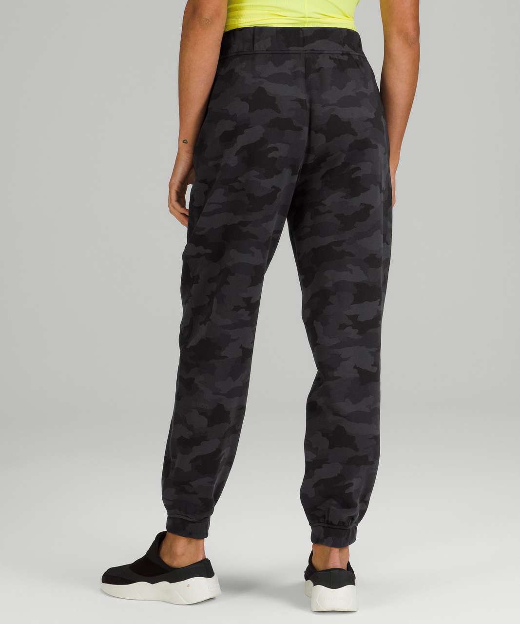 Lululemon Relaxed High-Rise Jogger - Heritage 365 Camo Deep Coal Multi -  lulu fanatics