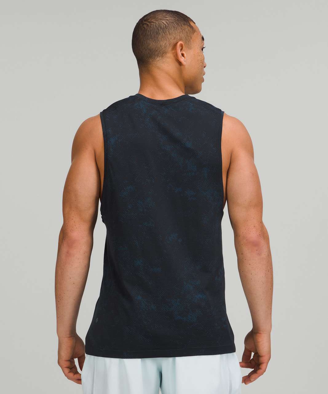 Lululemon Metal Vent Tech Sleeveless 2.0 - Dappled Felidae Soft Denim / Classic Navy