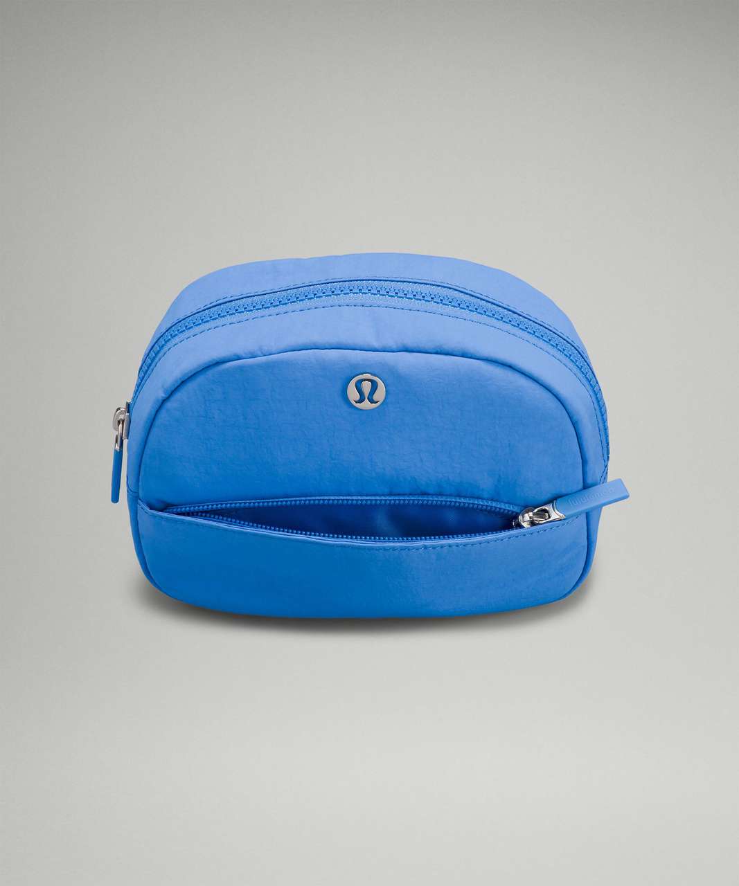 new dual pouch in powder blue/utility blue : r/lululemon