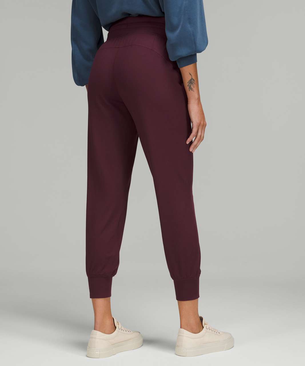 https://storage.googleapis.com/lulu-fanatics/product/72433/1280/lululemon-ready-to-rulu-high-rise-jogger-7-8-length-cassis-026950-387974.jpg