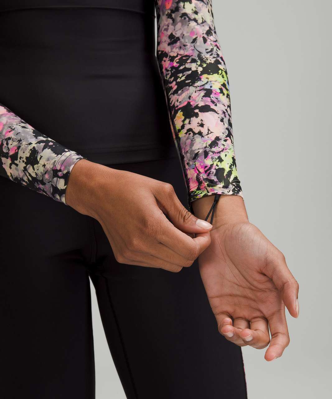 Lululemon Waterside UV Protection Long-Sleeve Rash Guard - Black / Stencil  Blossom Pink Multi - lulu fanatics