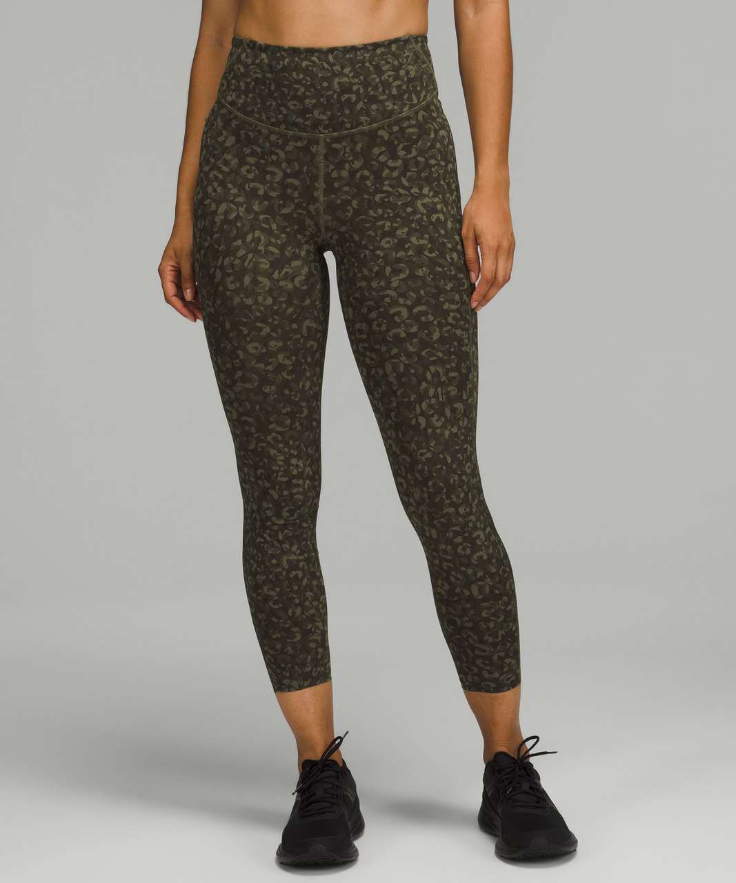 NWT Lululemon Base Pace High Rise Tight 25 Intertwined Camo Olive Multi  size 4