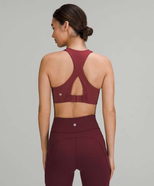 I loveeee the Euphoria Seawheeze print!!! Wearing size 8 invigorate bra and  size 4 fast and frees! Anyone find that the invigorate bra runs/ran big? I  need a size 6 :/ : r/lululemon