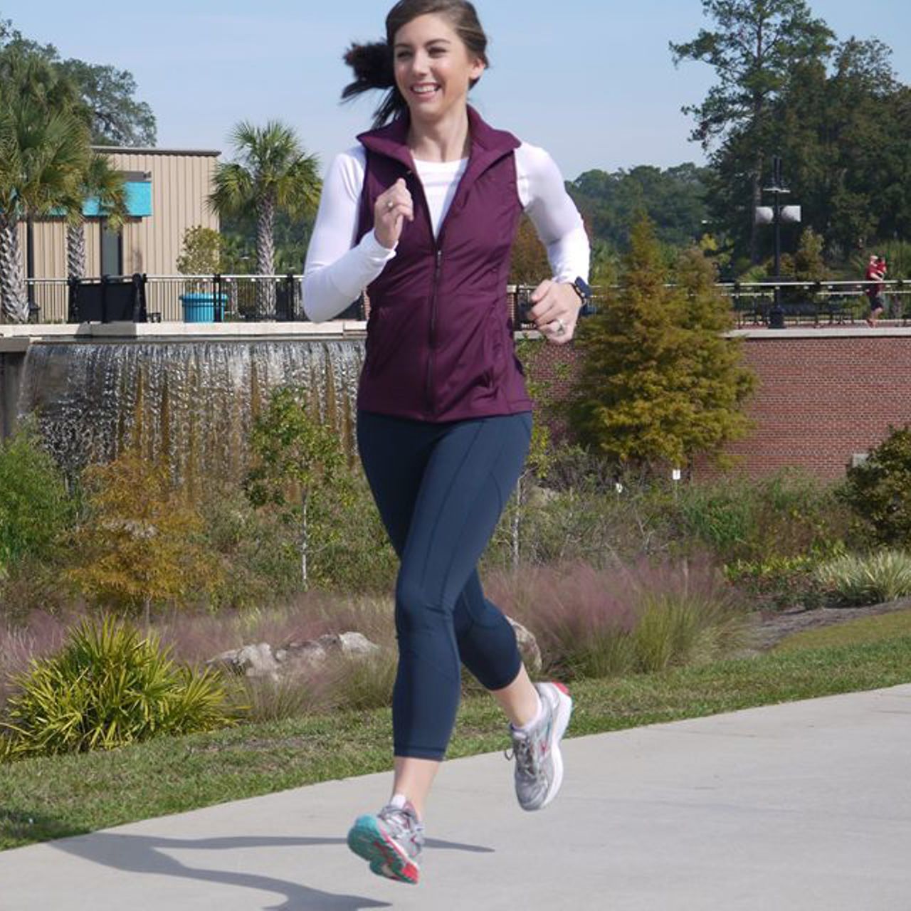 NWT - Lululemon Run For Cold Vest White, SIZE: 4, 6, 8