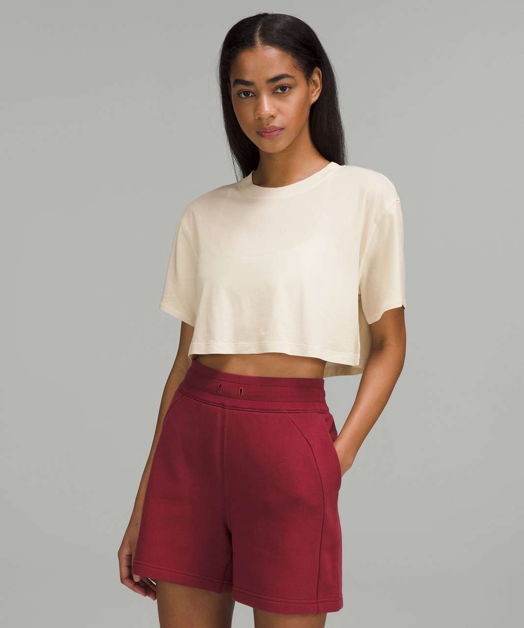 LA All Yours Boxy Crop T-Shirt - white opal (10) & Align 25” Legging - Dark  Red (6) : r/lululemon