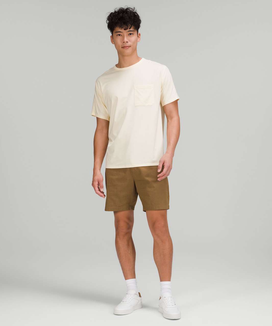 Beige Commission 7 shorts, Lululemon