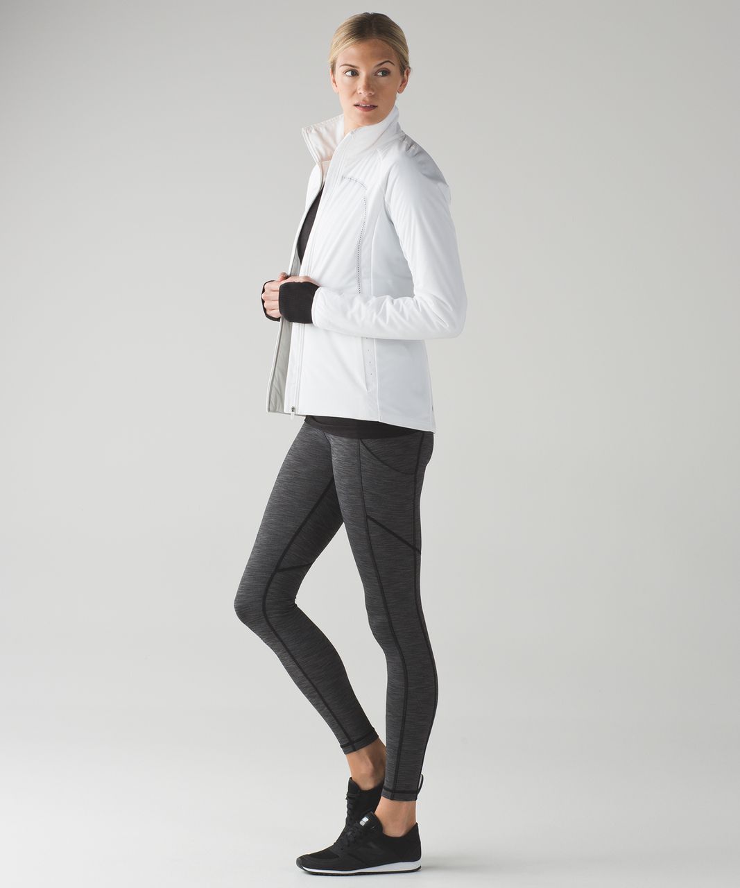 Tuesday Reviews-Day: Lululemon Run for Cold Jacket - Chicago Athlete  Magazine