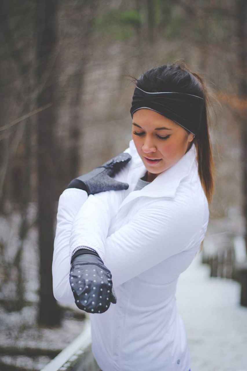 Lululemon Run For Cold Pullover - White