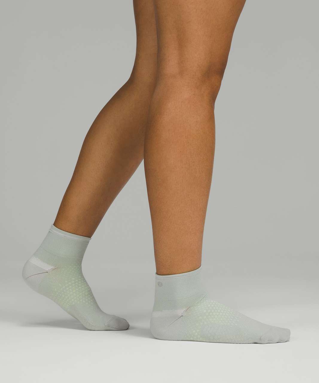 Lululemon MacroPillow Ankle Running Sock *Medium Cushioning - Seal Grey