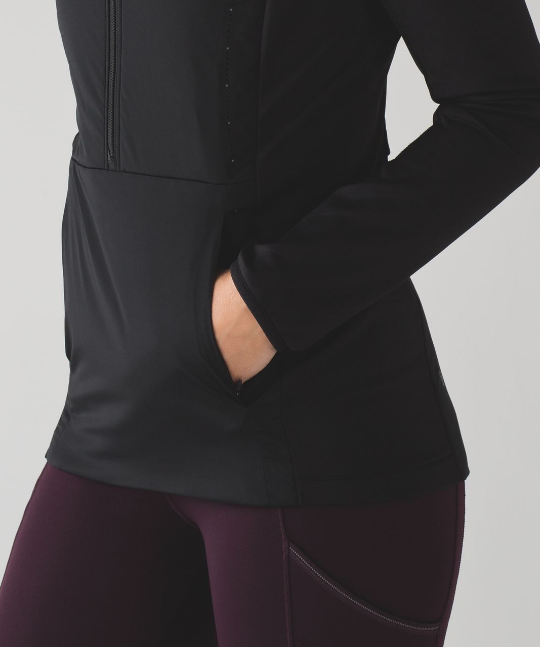 Lululemon Run For Cold Pullover - Black