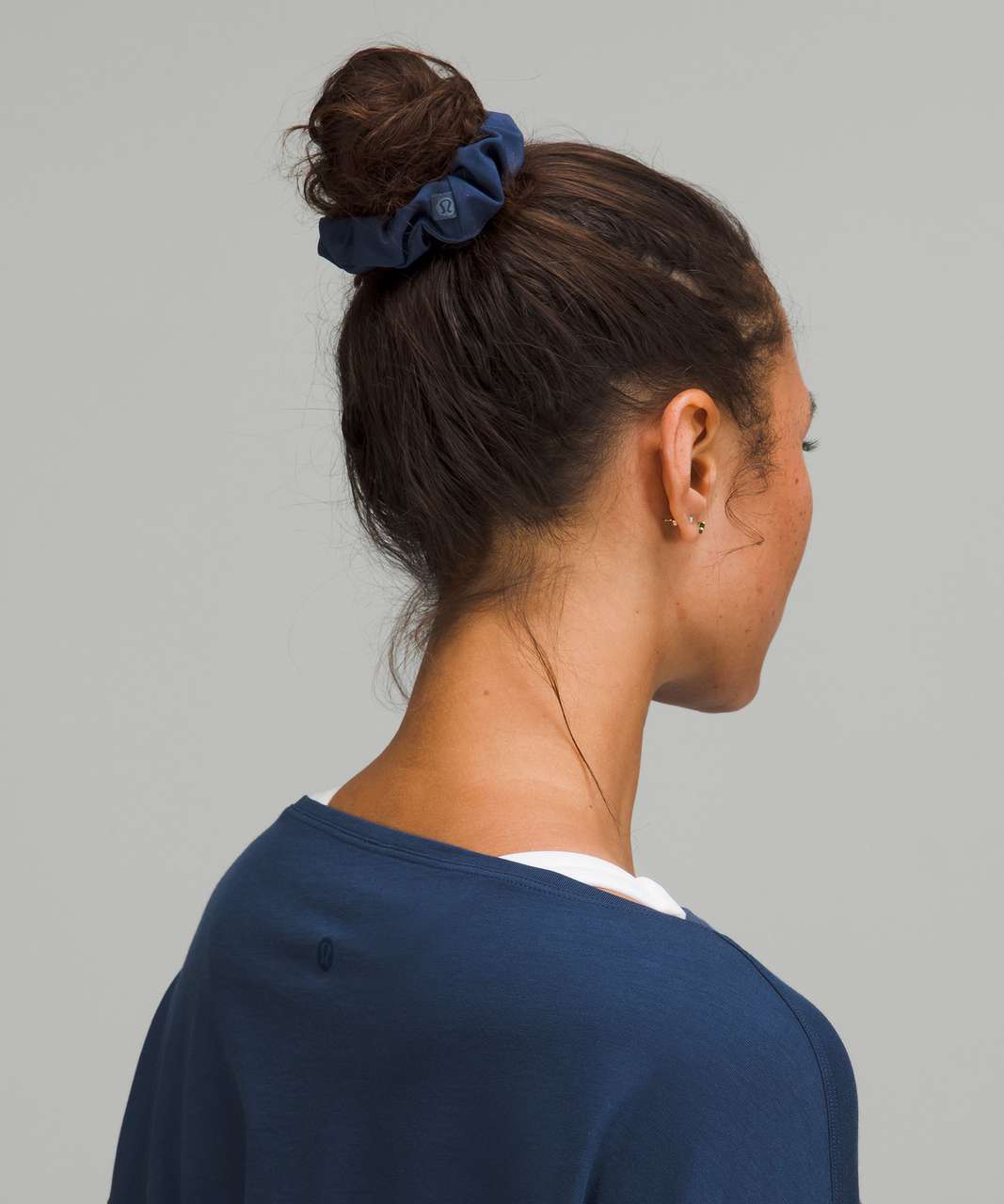 Lululemon Uplifting Scrunchie - Mineral Blue