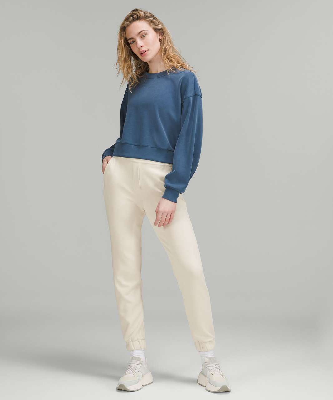 Softstreme High-Rise Pant *Regular, Women's Trousers