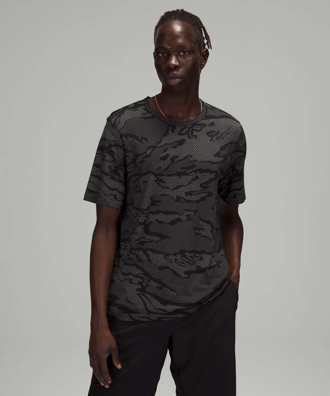 Lululemon Metal Vent Breathe Short Sleeve Shirt Paris - City Camo / Silver Drop / Black