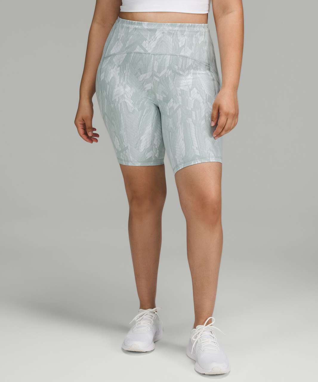 Lululemon Swift Speed High-Rise Short 8 - Reverberate Chevron Jacquard  Silver Blue White - lulu fanatics