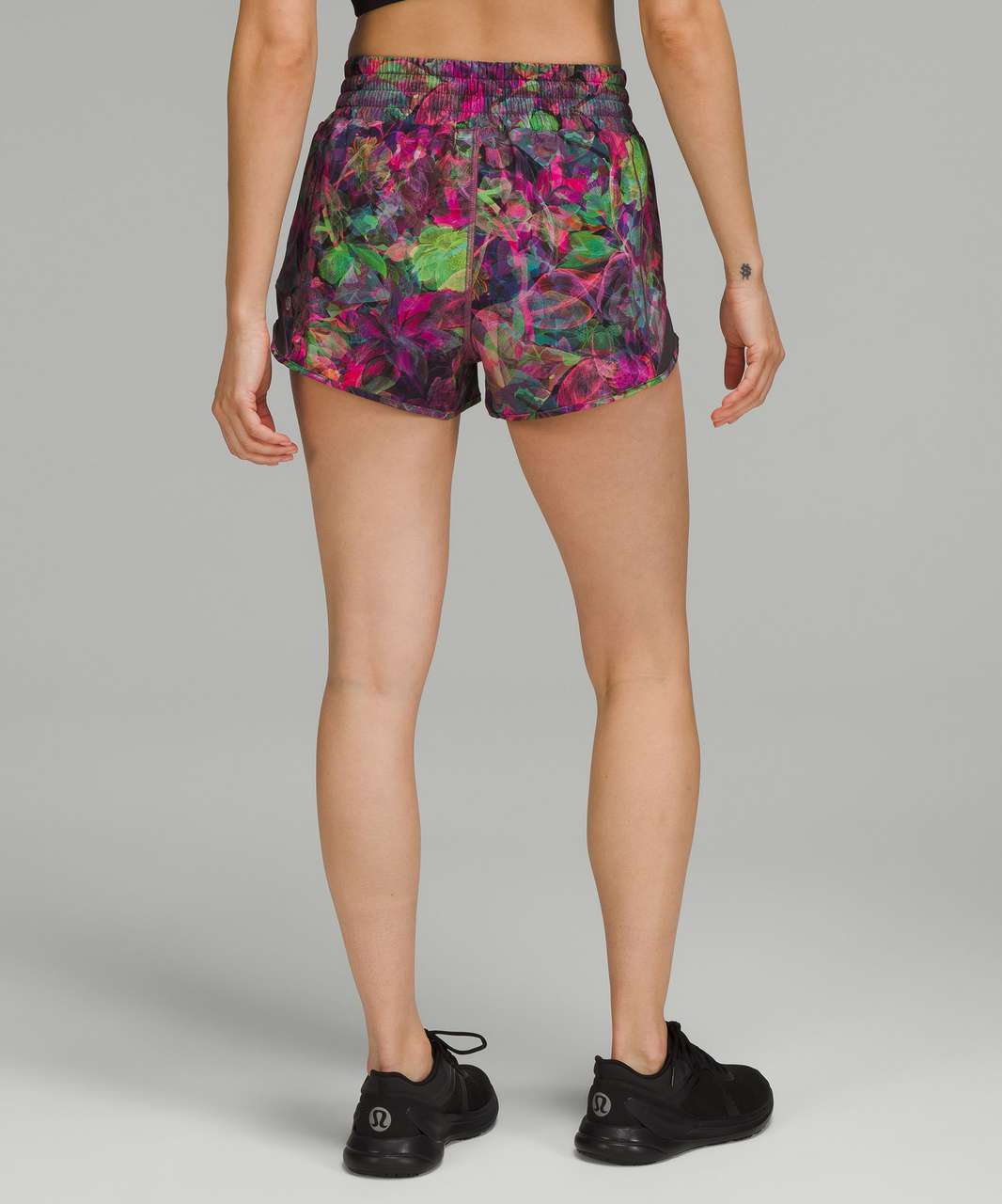 Lululemon Hotty Hot High-Rise Lined Short 2.5 - Vivid Floral Tone Multi /  Graphite Grey - lulu fanatics