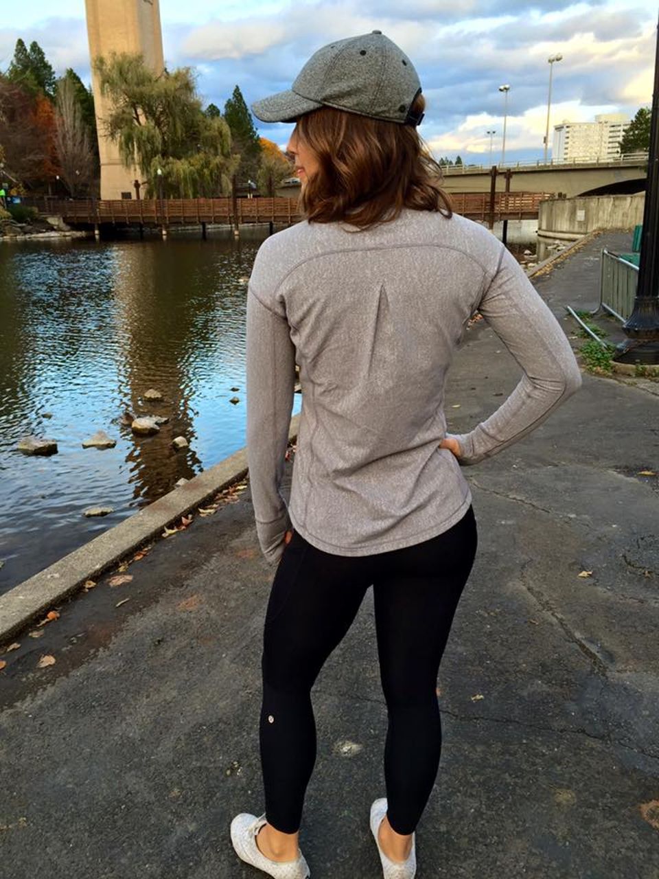 Lululemon Outrun Long Sleeve - Running Luon Suited Jacquard Arctic Grey Ice  Grey - lulu fanatics