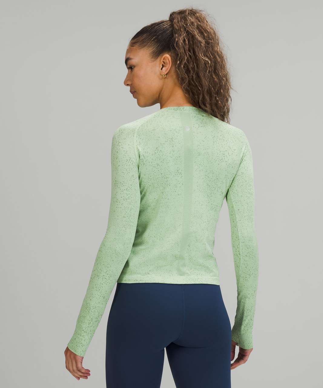Lululemon Swiftly Tech Long Sleeve Shirt 2.0 *Race Length - Particolour  Everglade Green / Black Size 8 - $71 - From A