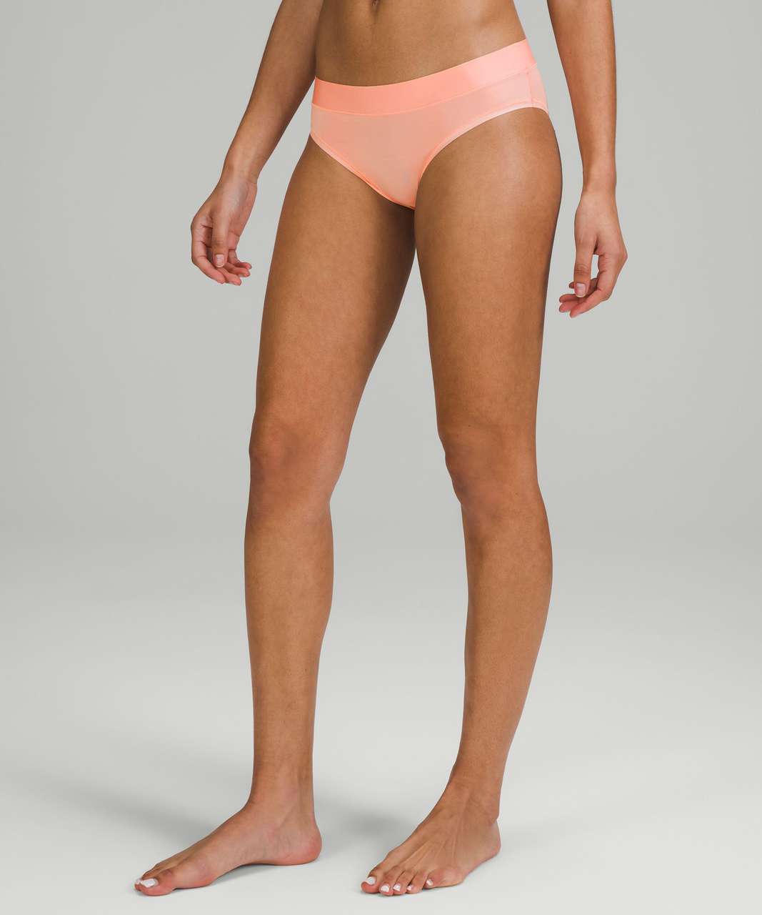 Lululemon InvisiWear Mid Rise Thong Underwear 3 Pack - Aztec Brick /  Bleached Apricot / Scatter Petal Pink Rosebud Pink Mist Brier Rose - lulu  fanatics