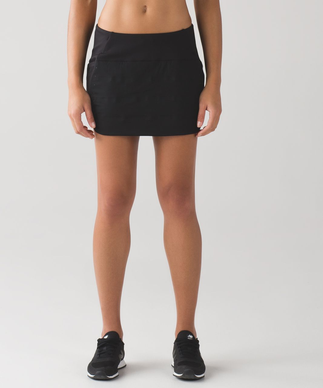 What To Wear With Black Lululemon Skirt