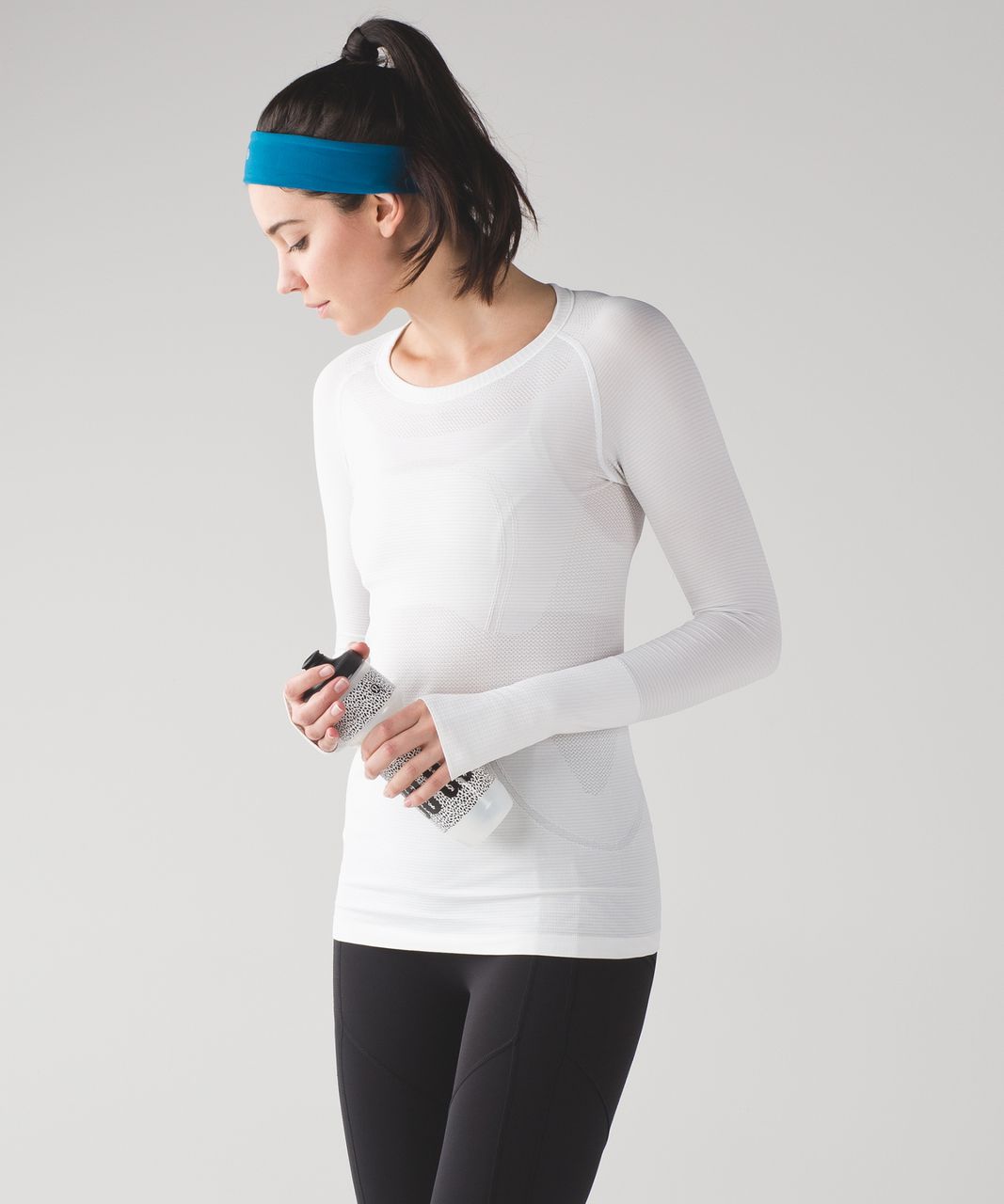 Lululemon Fly Away Tamer Headband II - Capri