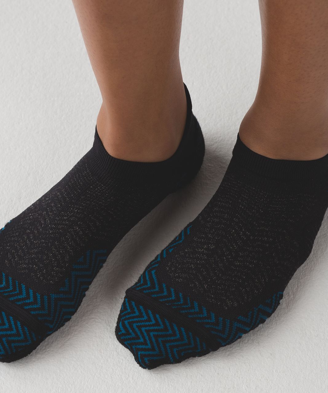 Lululemon Speed Sock (Silver) - Capri / Black / Surge