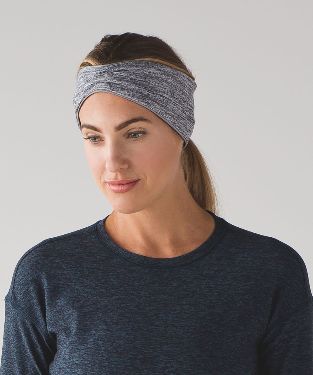 Lululemon Run With Me Ear Warmer II - Space Dye Camo Ice Grey Pitch Grey / Black