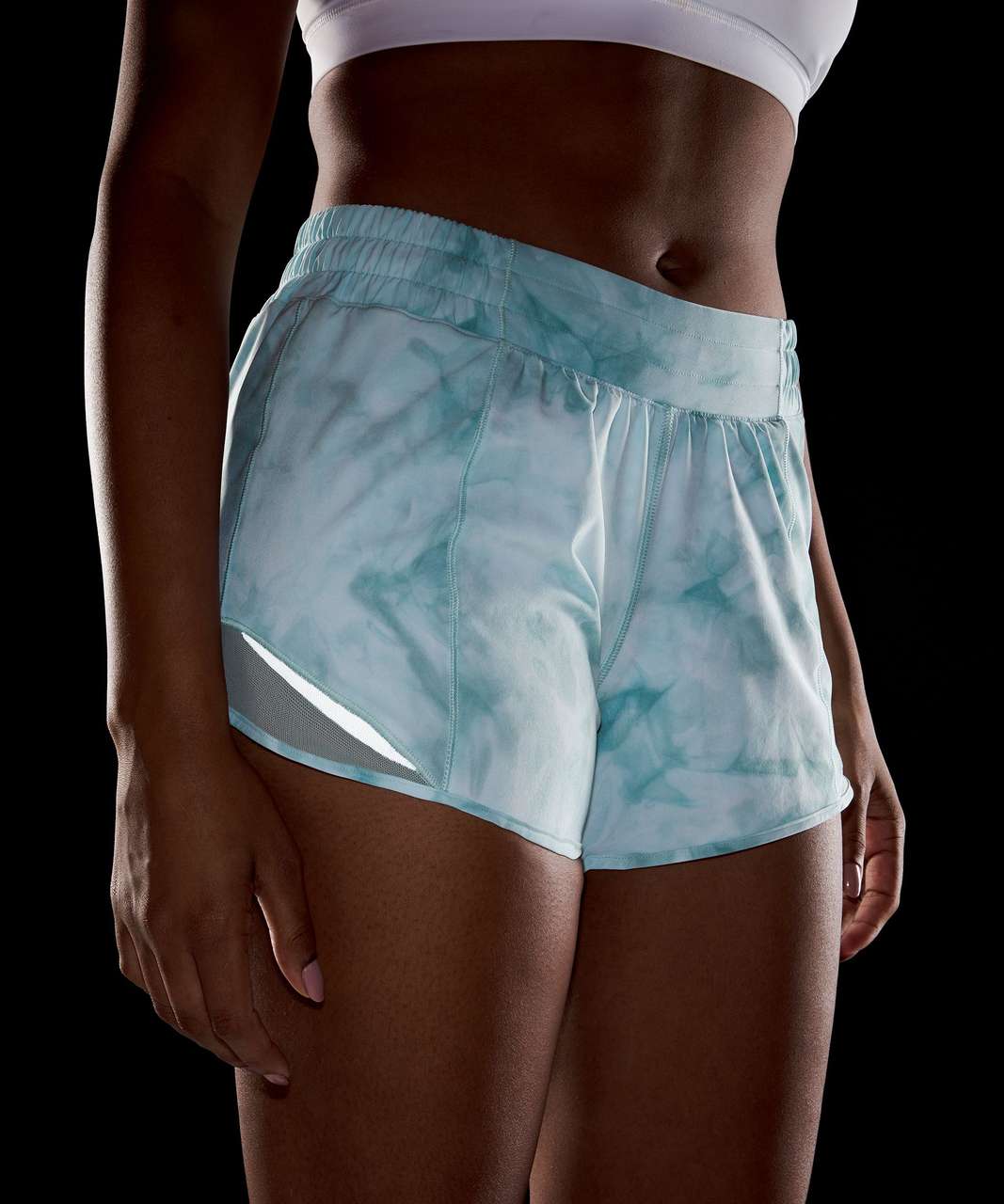 Lululemon Hotty Hot Low-Rise Lined Short 4" - Diamond Dye White Sheer Blue Silver Blue / Silver Blue