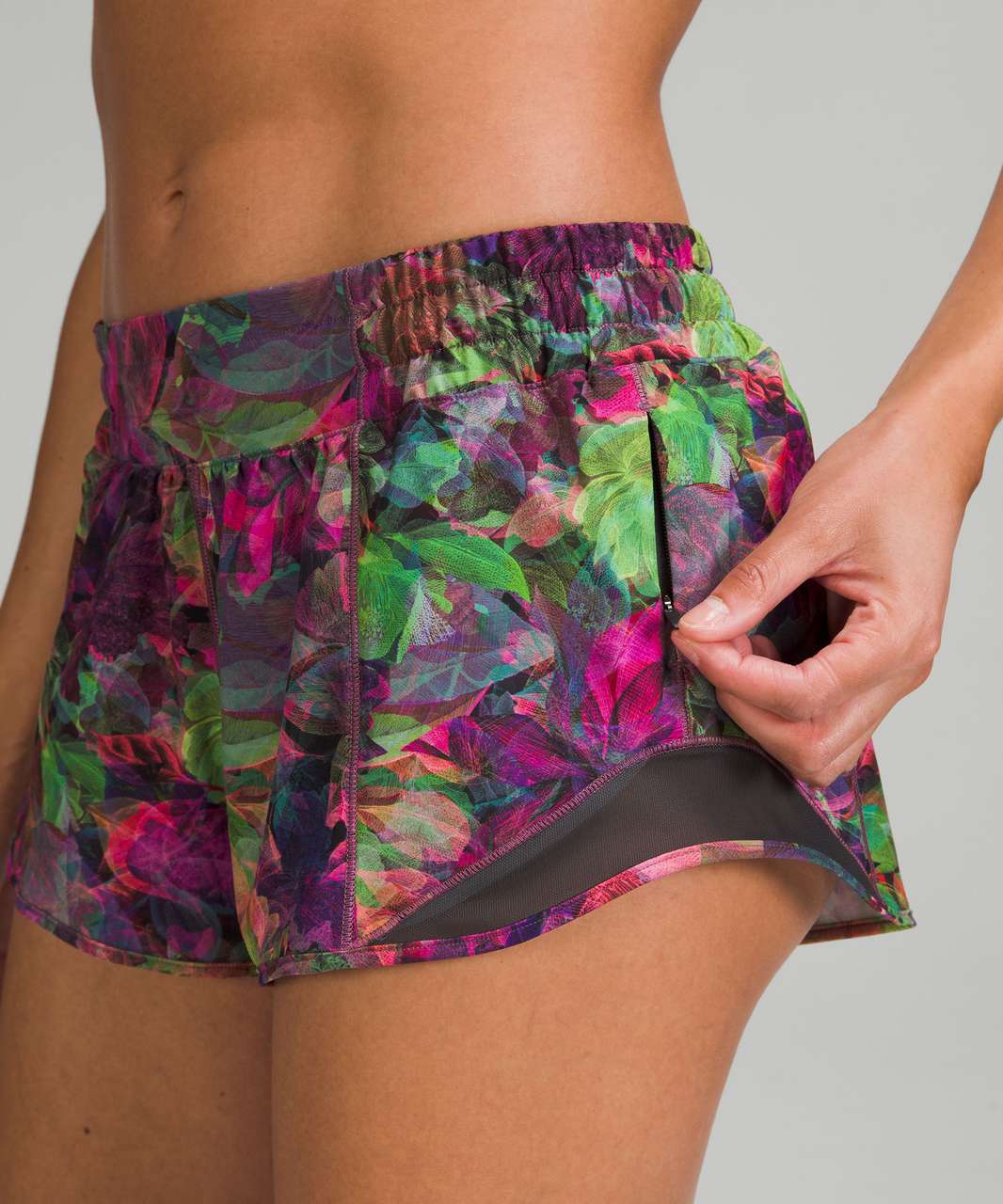 Lululemon Hotty Hot Low-Rise Lined Short 2.5" - Vivid Floral Tone Multi / Graphite Grey