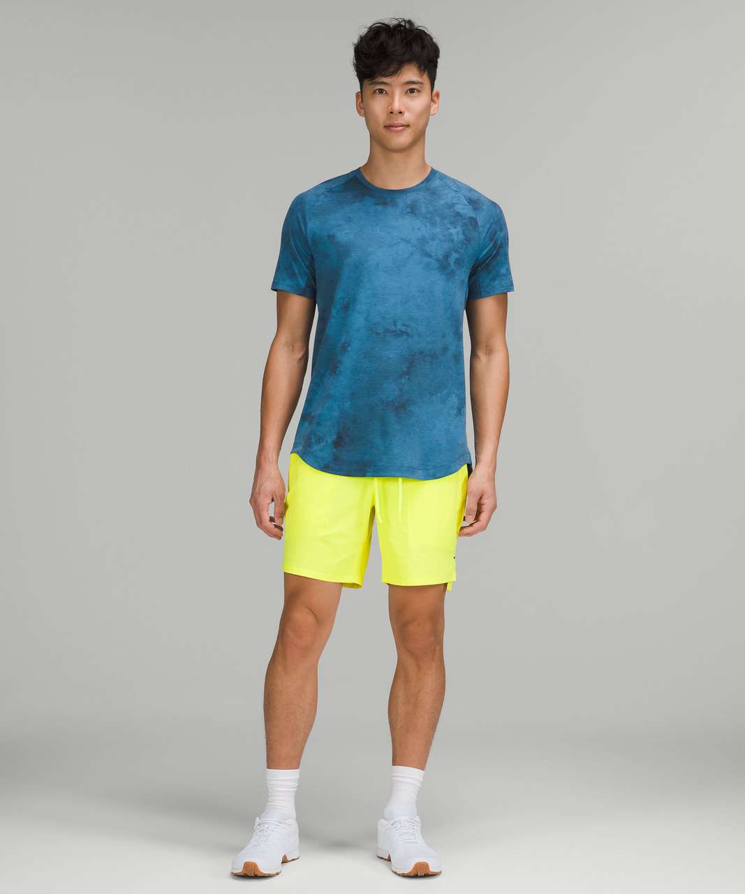 Lululemon License to Train Linerless Short 7 - Electric Lemon