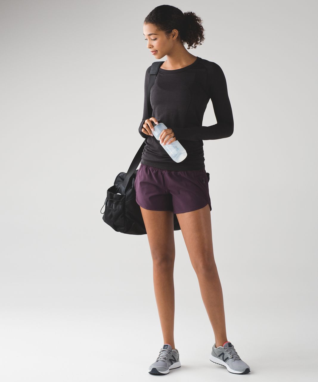 Lululemon Tracker Short IV (4") - Black Cherry