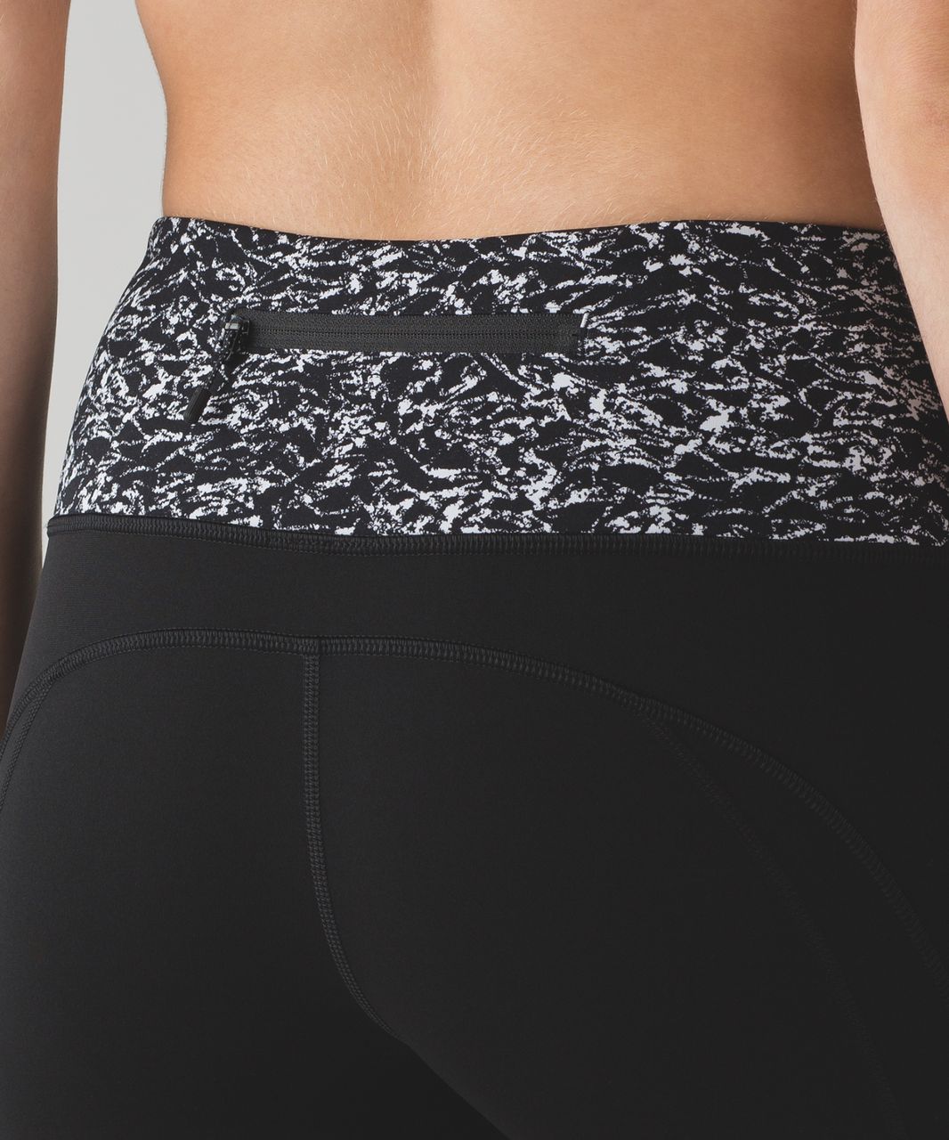 Lululemon Fresh Tracks Tight - Black / Iced Wave White Black