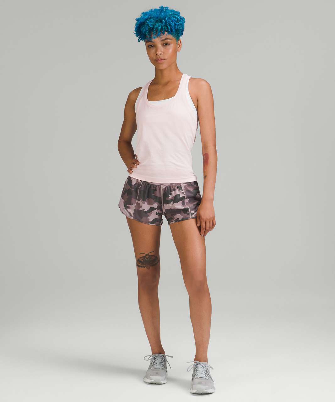 Lululemon Hotty Hot Low-Rise Lined Short 2.5" - Heritage 365 Camo Misty Mauve Multi / Misty Mauve