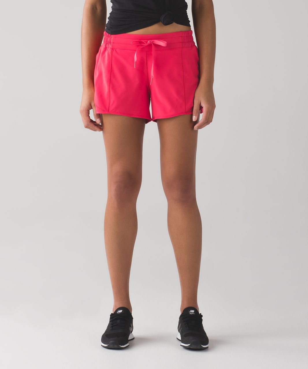 Lululemon Hotty Hot Short (Long 4") - Lush Coral