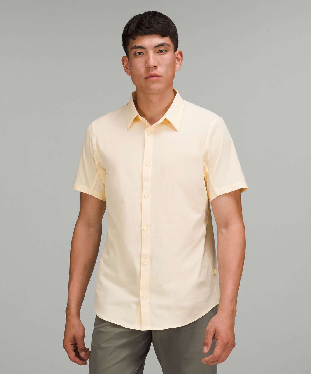 Airing Easy Short-Sleeve Shirt  Men's Short Sleeve Shirts & Tee's