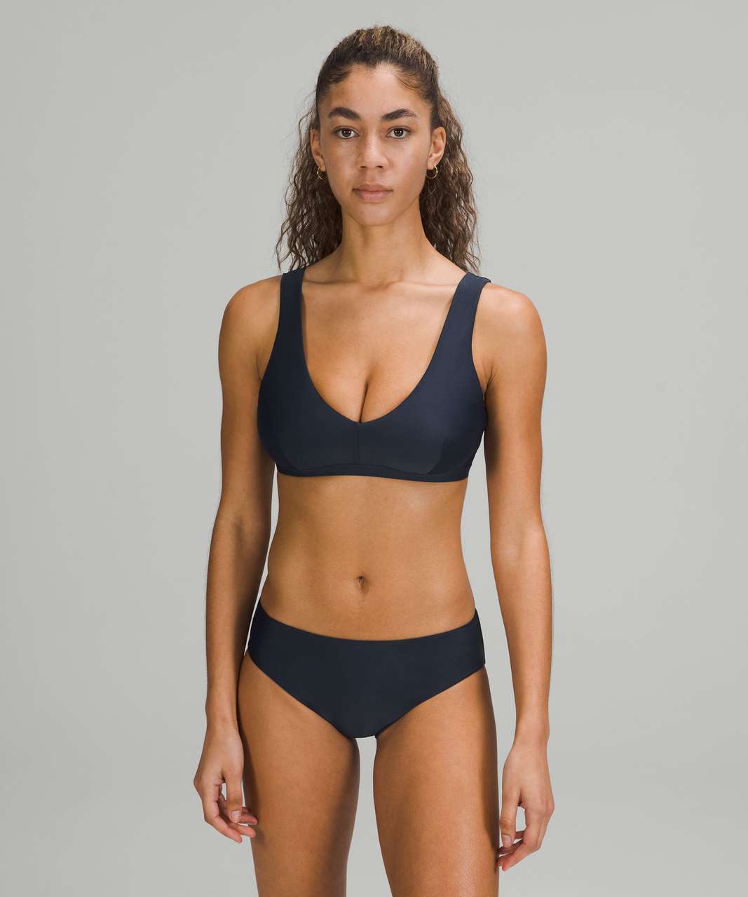 Lululemon Waterside V Swim Top *C/D Cup - True Navy