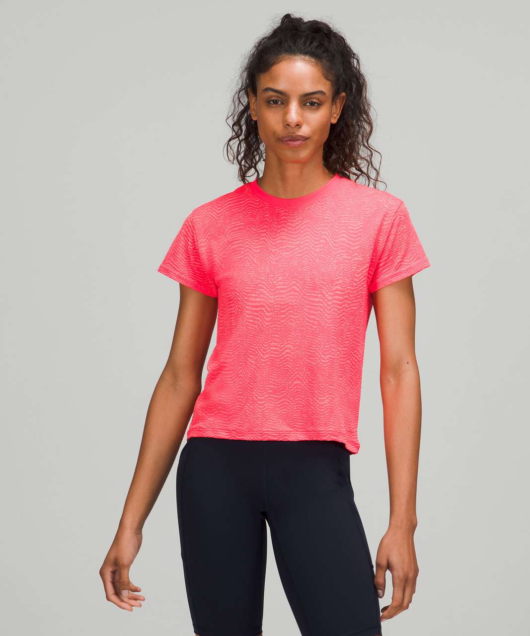 Lululemon Train to Be Short Sleeve Shirt - Ripple Wave Mineral