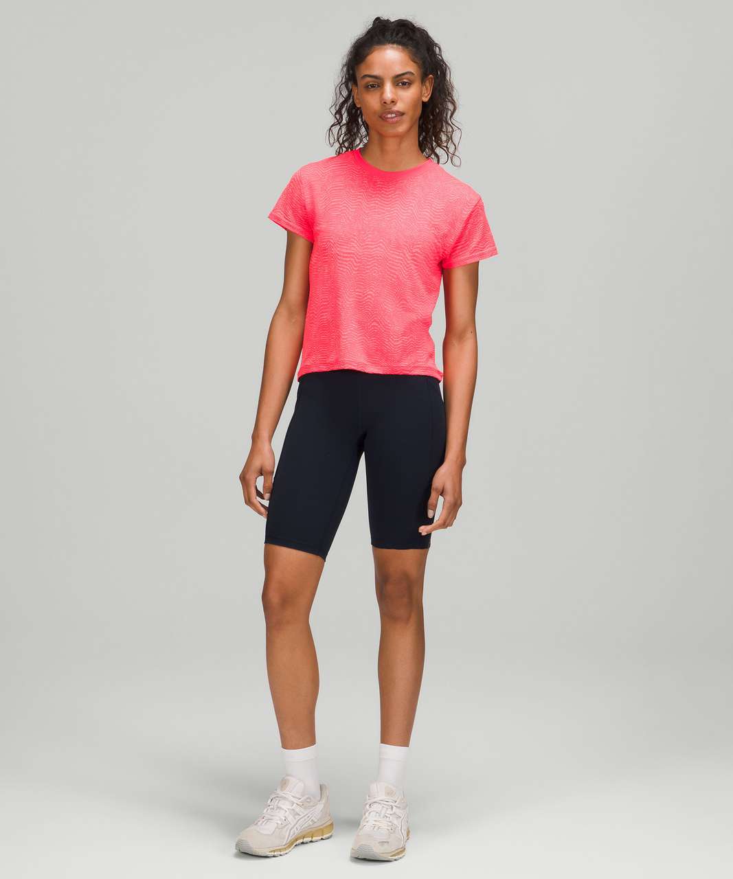 Lululemon Train to Be Seamless Short Sleeve T-Shirt - Ripple Wave Flare / Peach Satin