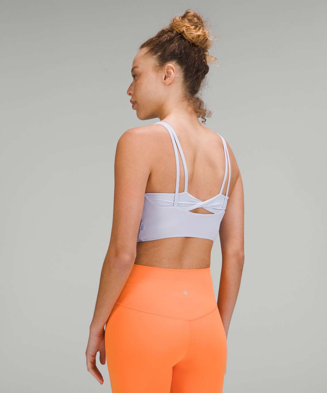 twist sports bra - pastel mint