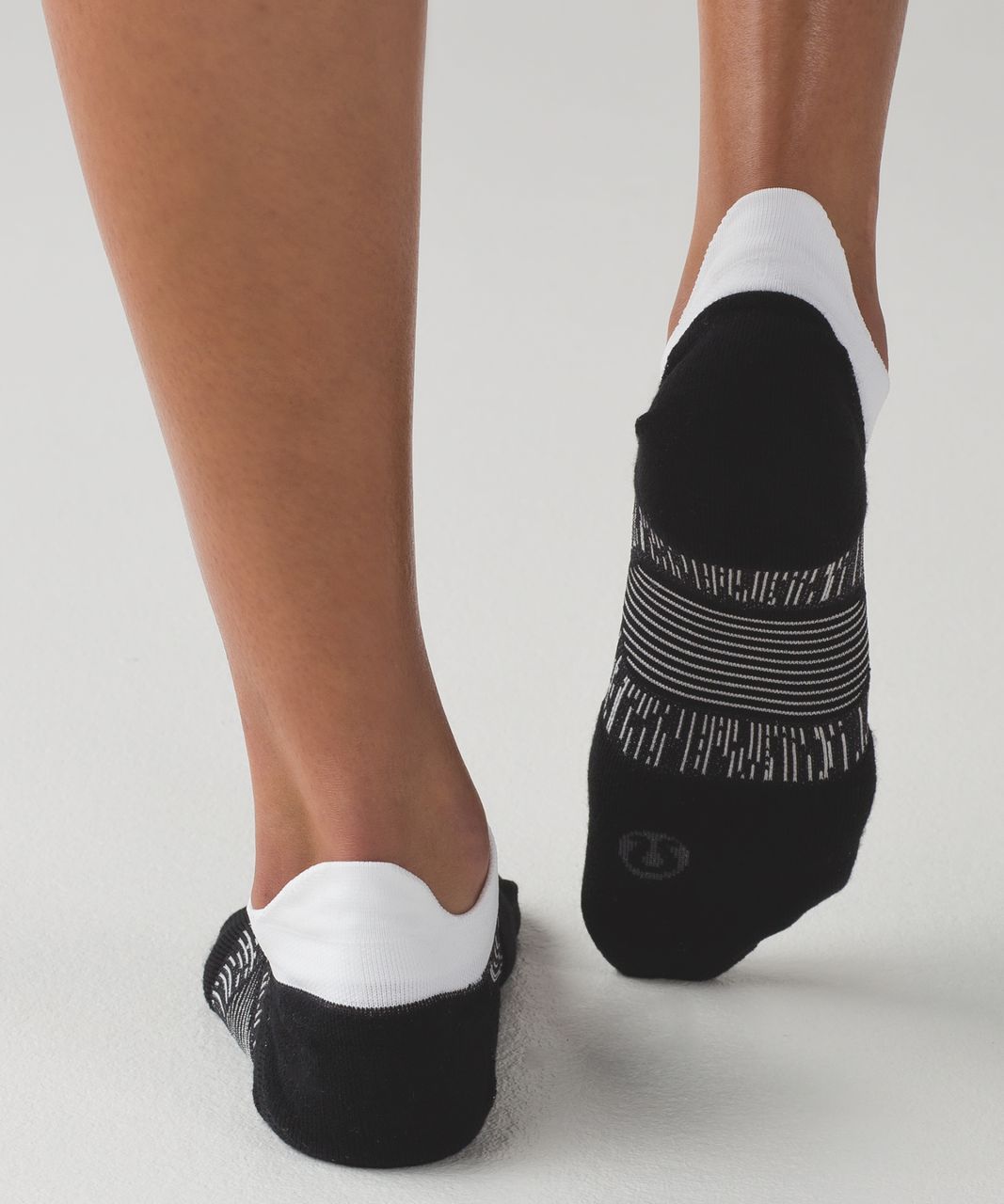 Lululemon High Speed Sock (Silver) - Black / White