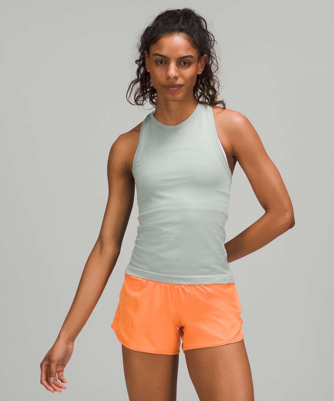 Lululemon Swiftly Tech High-Neck Tank Top 2.0 *Race Length - Silver ...